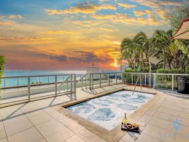 1-bedroom condo for sale in Hollywood - 777 N Ocean Dr S411 - MondialRealty