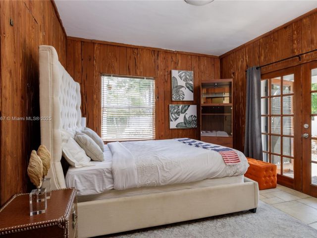 Home for rent at 1134 Harrison St - photo 6246931