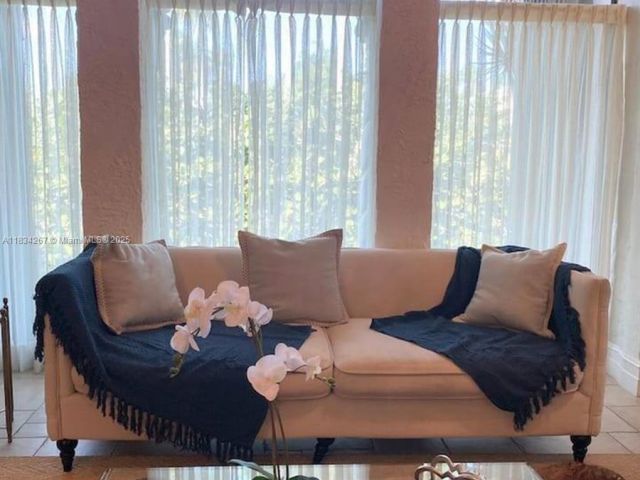 Home for rent at 1134 Harrison St - photo 6246934