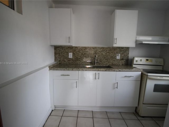 Home for sale at 2216 SW 62nd Ave - photo 6247117