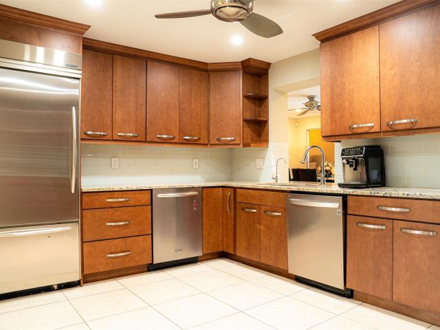 Home for sale at 4131 Bayview Dr - photo 6247380