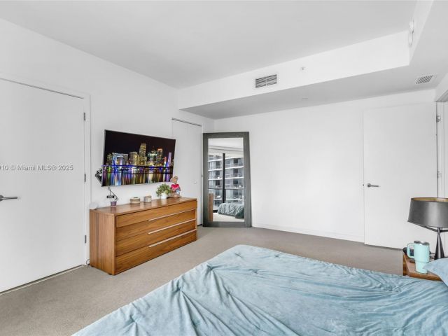 Apartment for sale  Unit #2308 - photo 6247861