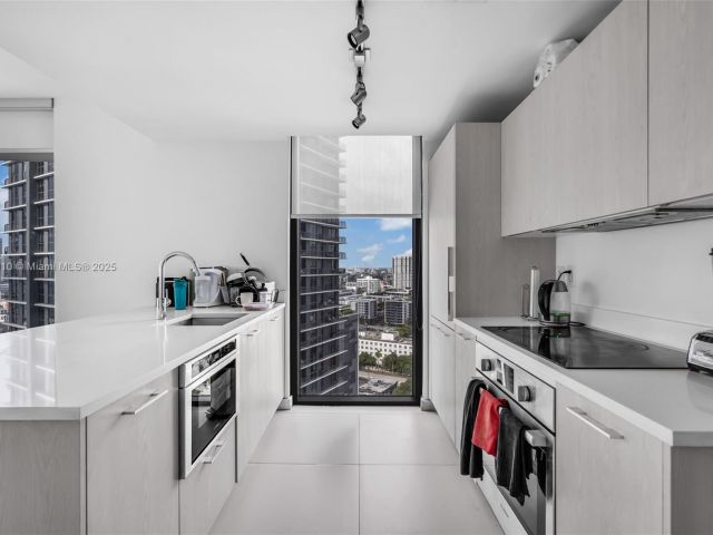 Apartment for sale  Unit #2308 - photo 6247873