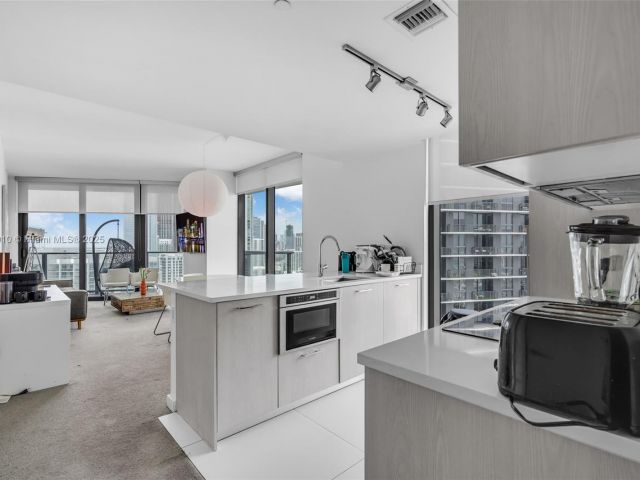 Apartment for sale  Unit #2308 - photo 6247874