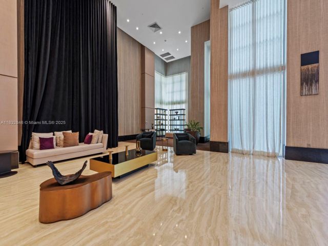 Apartment for sale  Unit #1103 - photo 6247561