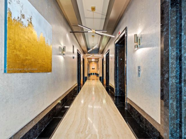 Apartment for sale  Unit #1103 - photo 6247562