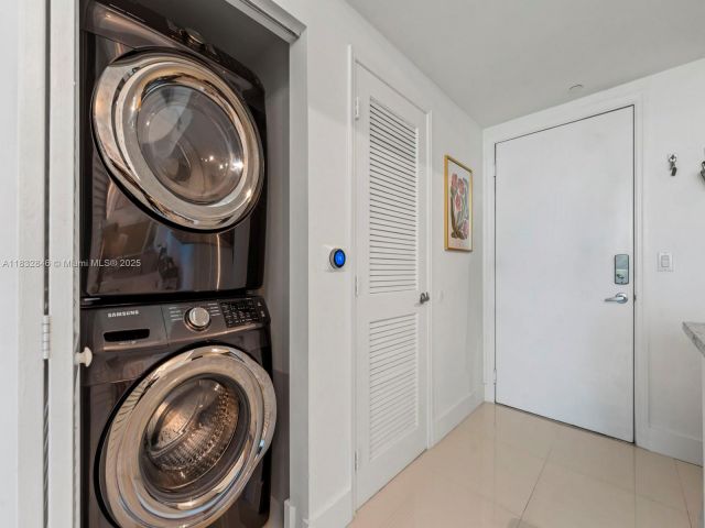 Apartment for sale  Unit #1103 - photo 6247568