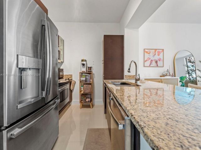 Apartment for sale  Unit #1103 - photo 6247570