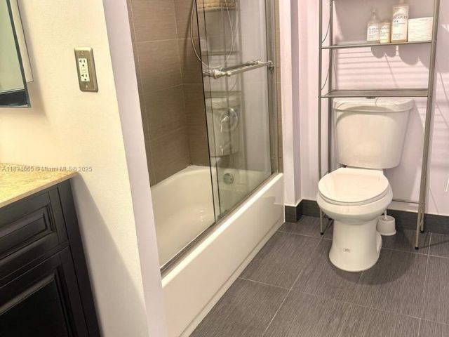 Apartment for rent  Unit #1208 - photo 6247912