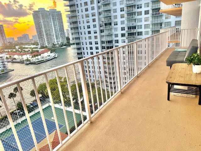 Apartment for rent  Unit #1208 - photo 6247915