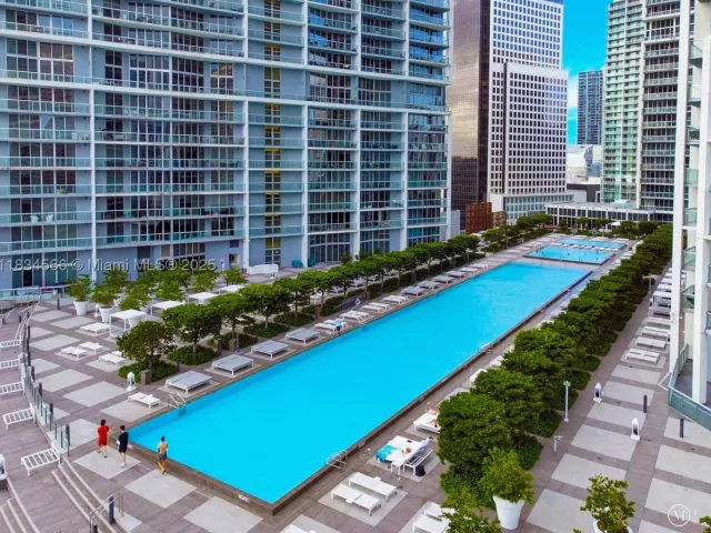 2-bedroom condo for sale in Miami - 465 Brickell Ave 4505 - MondialRealty