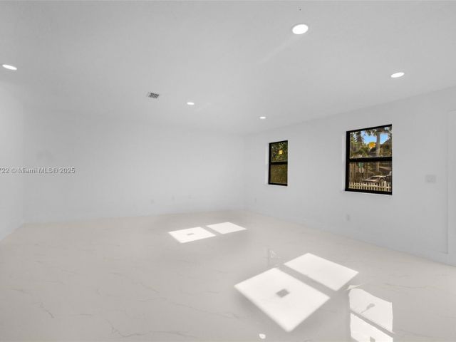 Home for sale at 324 SW 16th Ter - photo 6248900