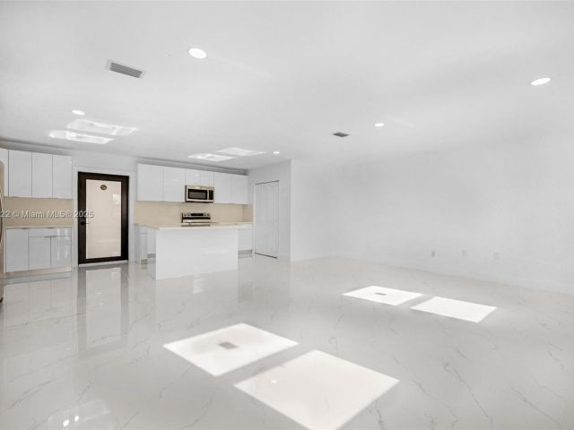 Home for sale at 324 SW 16th Ter - photo 6248906