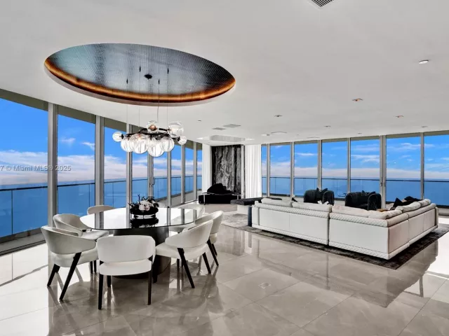 4-bedroom condo for sale in Sunny Isles Beach - 18975 Collins Ave 5000 + Cabana #22 - MondialRealty