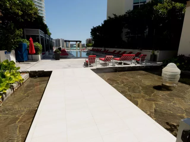 3-bedroom home for sale in Sunny Isles Beach - 150 Sunny Isles Blvd 1-TH403 - MondialRealty