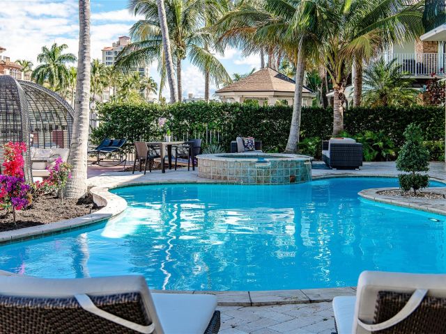 Home for sale at 7 Pelican Dr - photo 6249675