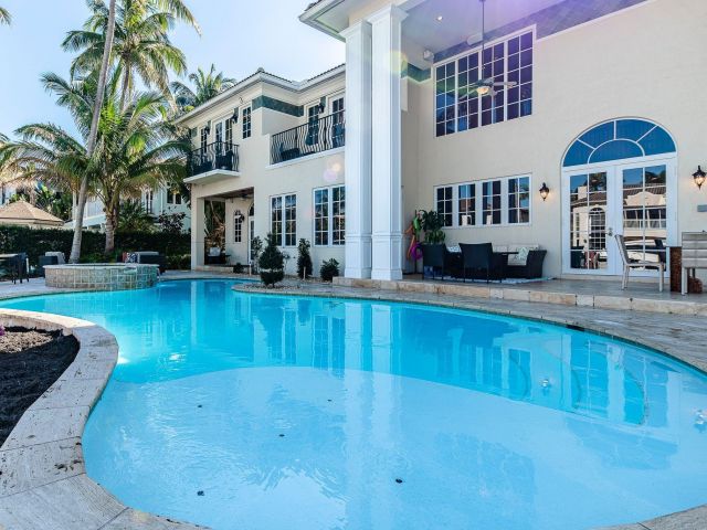 Home for sale at 7 Pelican Dr - photo 6249676