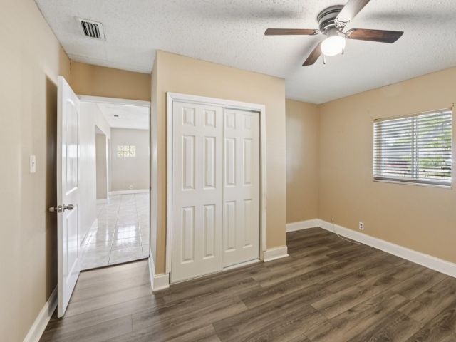 Home for sale at 1520 SW 47th Ter - photo 6249643