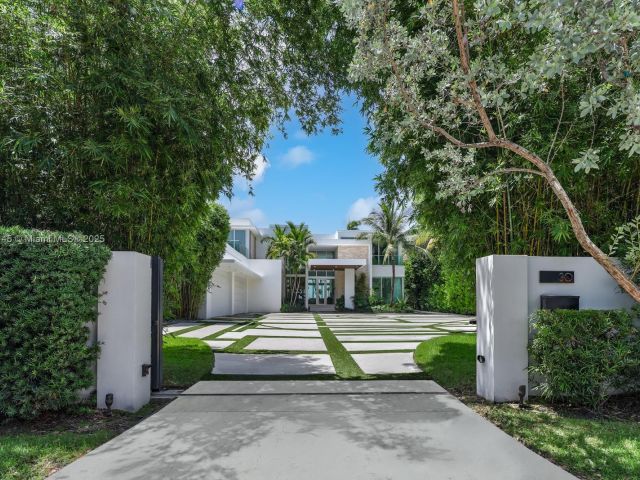 Home for sale at 30 Palm Ave - photo 6265671