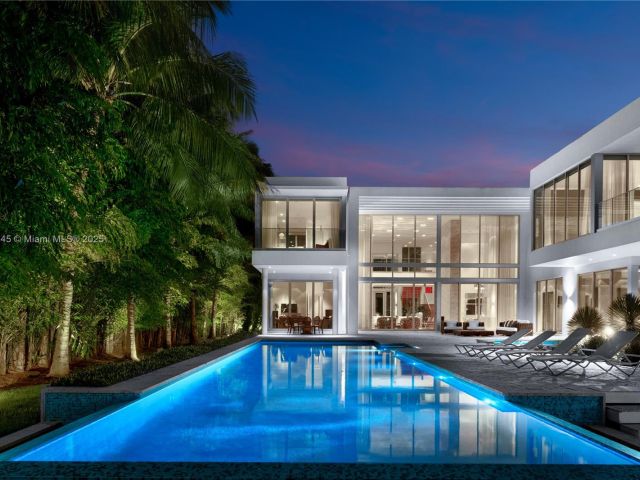 Home for sale at 30 Palm Ave - photo 6265683