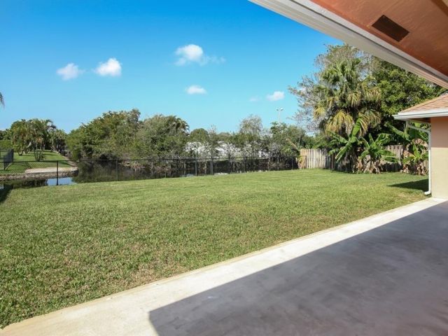 Home for sale at 5737 SW 89th Way - photo 6251484