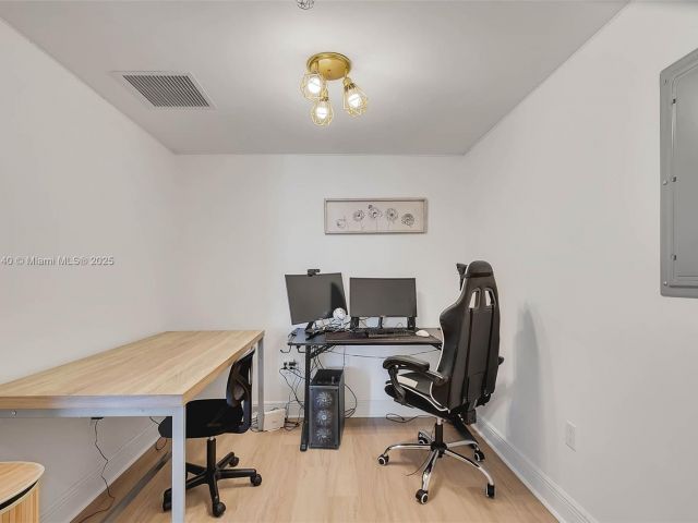 Apartment for sale  Unit #2204 - photo 6257978