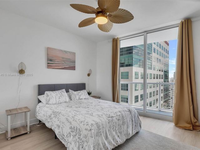 Apartment for sale  Unit #2204 - photo 6257982