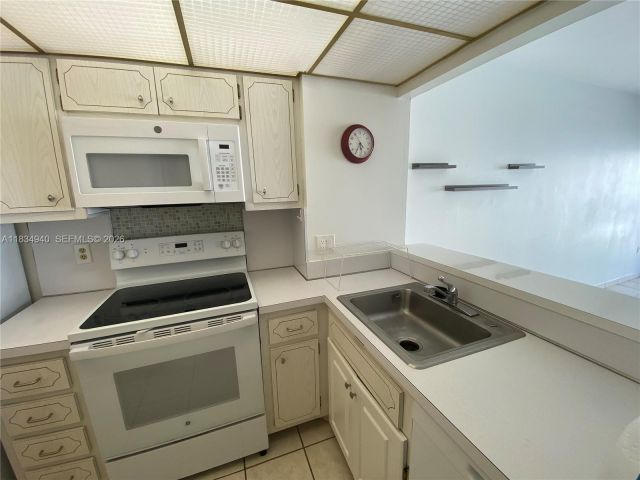 condo for rent in Hallandale Beach - 1965 S Ocean Dr 10L - MondialRealty