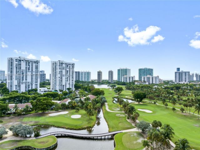 Home for sale at 20218 NE 34th Ct 52 - photo 6250346