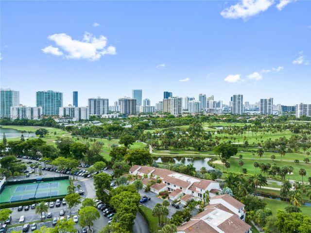 Home for sale at 20218 NE 34th Ct 52 - photo 6250349