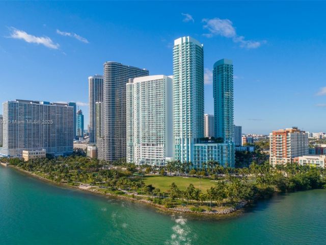 Apartment for sale  Unit #3804 - photo 6251424