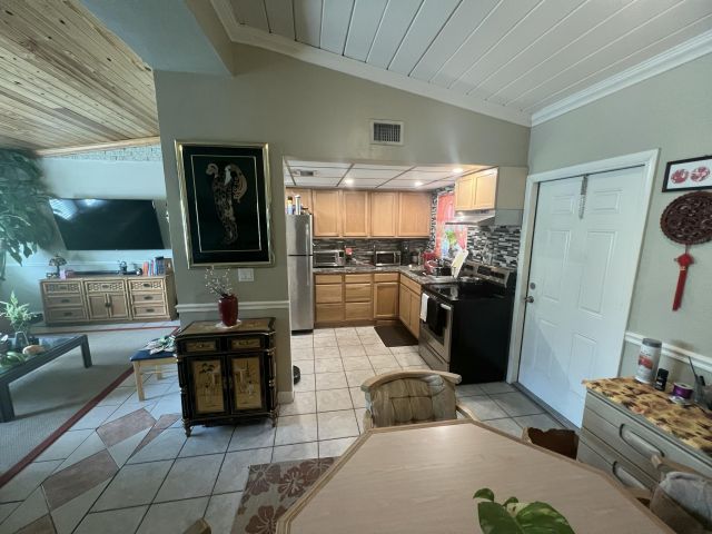 Home for rent at 725 Carolina Avenue - photo 6251276