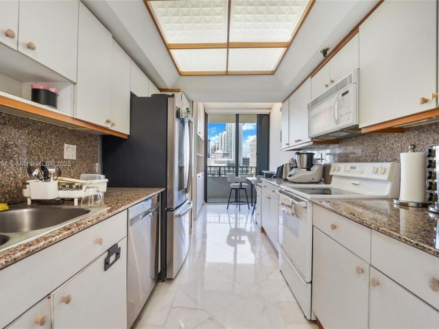 Apartment for sale  Unit #A1115 - photo 6276753