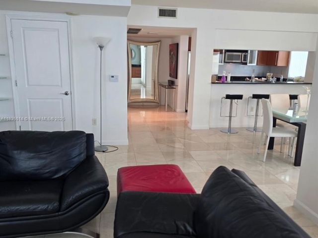 Apartment for rent  Unit #1912N - photo 6279892