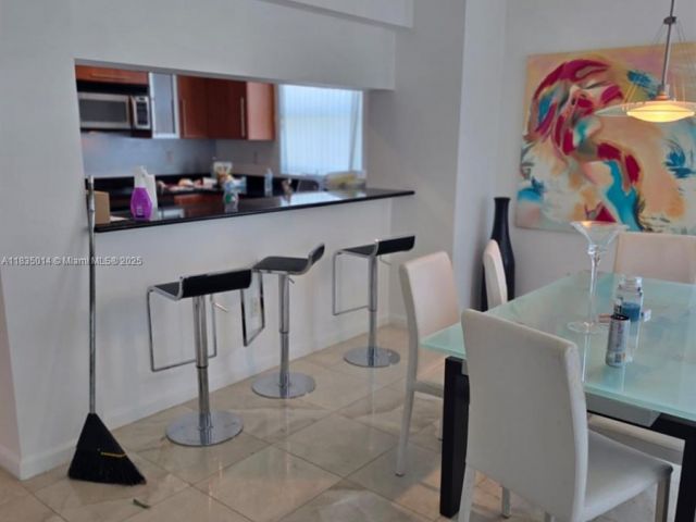 Apartment for rent  Unit #1912N - photo 6279894