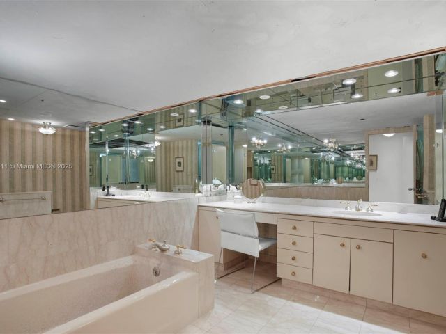 Apartment for sale  Unit #12-E - photo 6263227