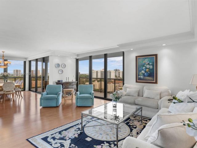 Apartment for sale  Unit #12-E - photo 6263233