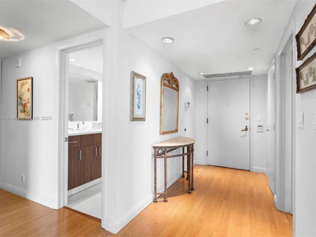 Apartment for sale  Unit #12-E - photo 6263235