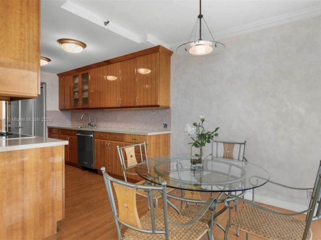 Apartment for sale  Unit #12-E - photo 6263240
