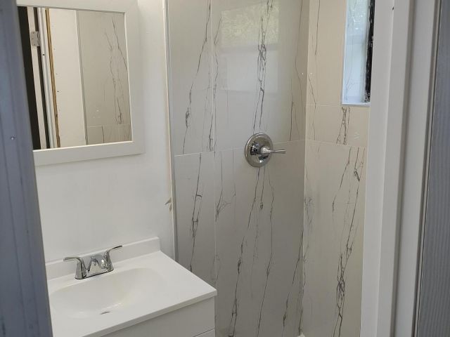 Home for sale at 1249 NW 18th Street - photo 6251285