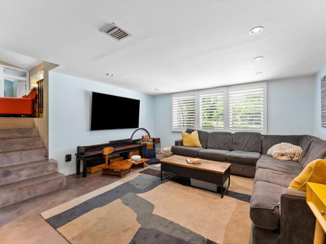 Home for sale at 1455 NE 4th Avenue - photo 6317898