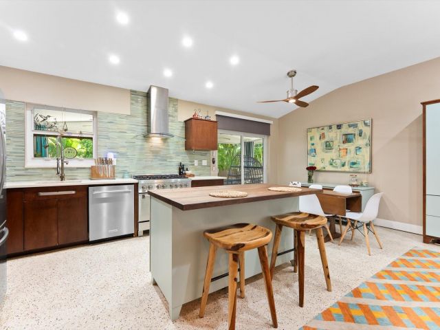 Home for sale at 1455 NE 4th Avenue - photo 6317907