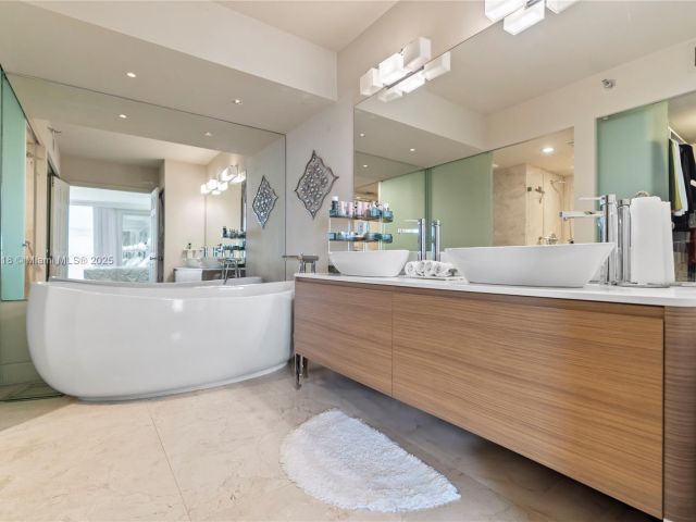 Apartment for sale  Unit #1714 - photo 6266097