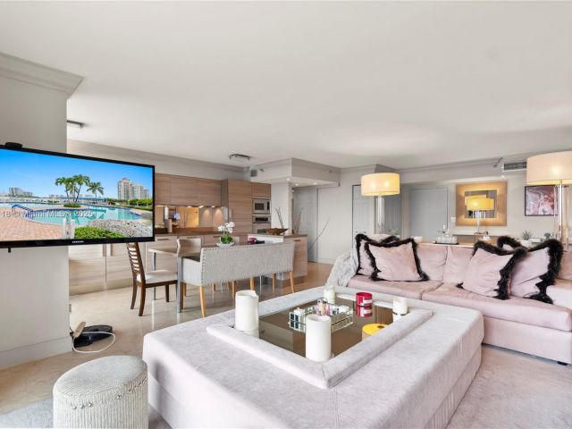 Apartment for sale  Unit #1714 - photo 6266102