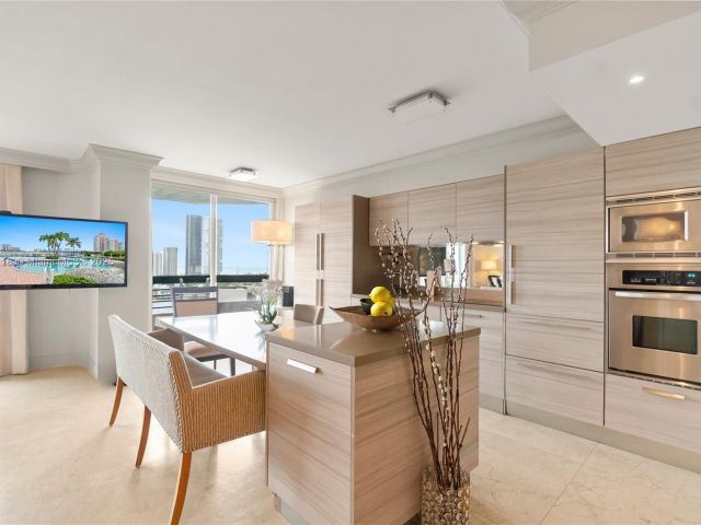 Apartment for sale  Unit #1714 - photo 6266108