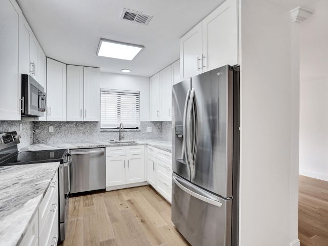 Home for sale at 818 NW 26th Avenue - photo 6384545