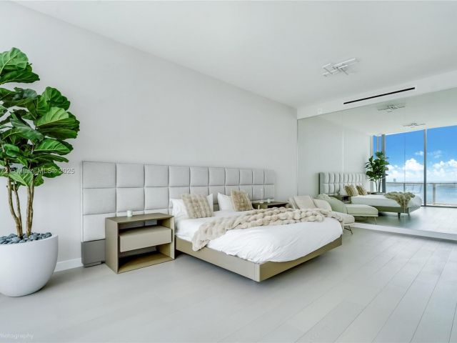 Apartment for sale  Unit #4401 - photo 6259957