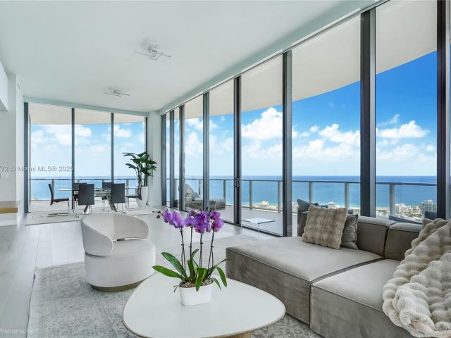 Apartment for sale  Unit #4401 - photo 6259966