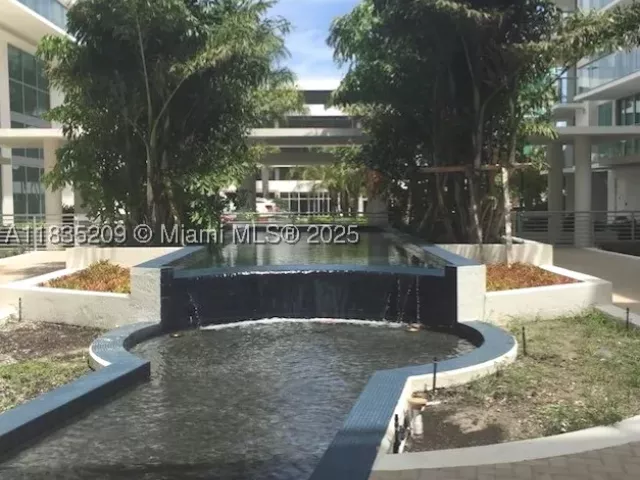 2-bedroom condo for sale in Miami - 6620 Indian Creek Dr 607 - MondialRealty