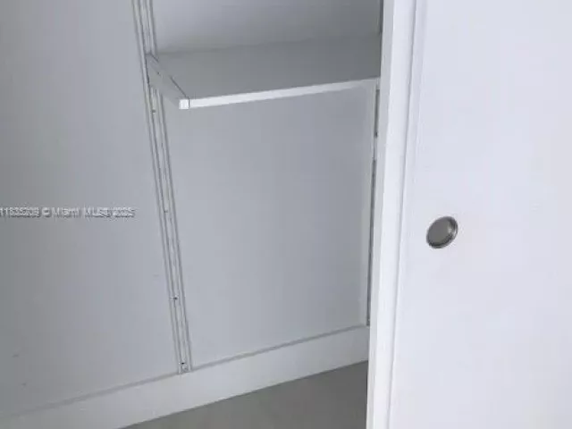 2-bedroom condo for sale in Miami - 6620 Indian Creek Dr 607 - MondialRealty